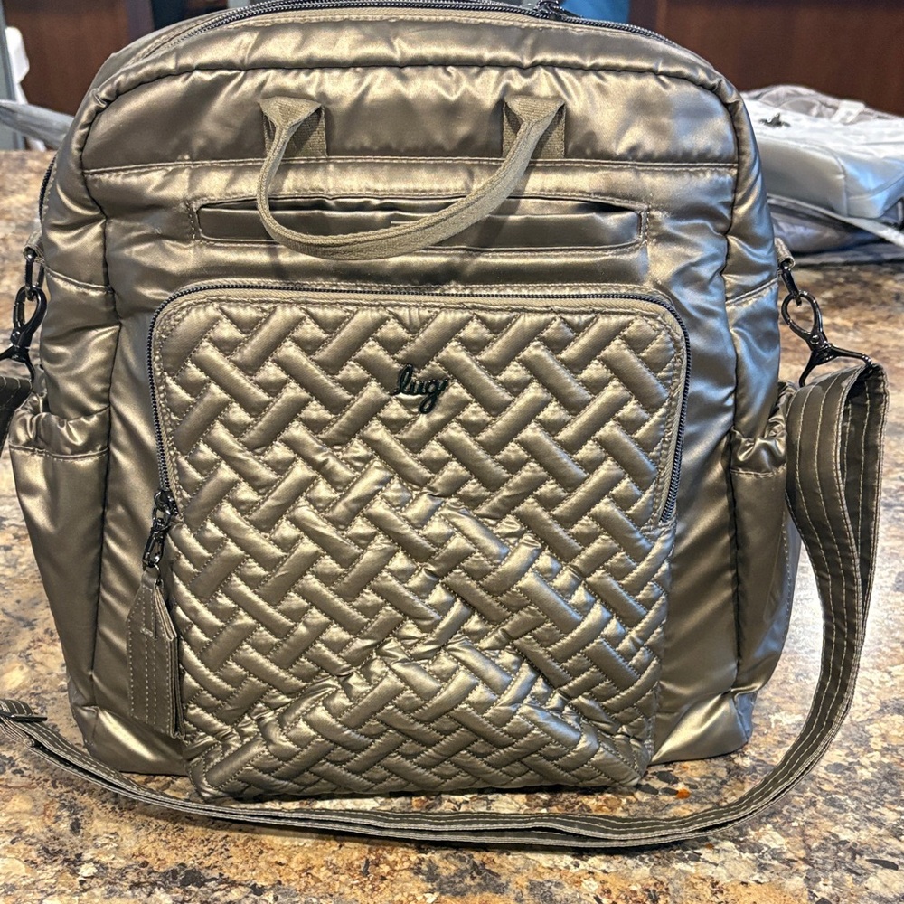 Lug Quilted Backpack - Metallic Silver - Picture 6 of 8